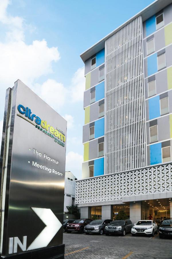 Hotel Citradream Semarang Exterior photo